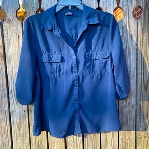 ☀️4/$15☀️Laura Scott Petite Navy Blue Button Up Blouse Size L